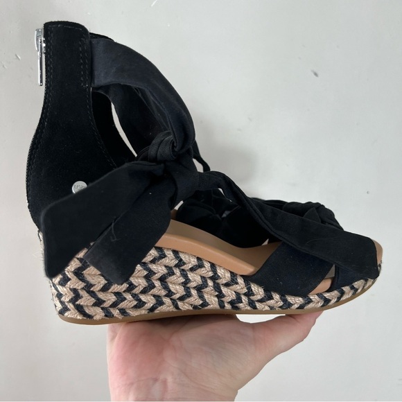 UGG Yarrow Platform Wedge Sandal Women’s Size 9 Black NEW - Picture 8 of 11